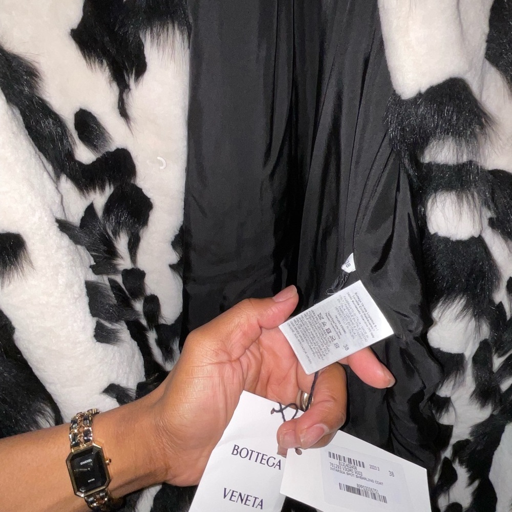 2025 Bottega Veneta Dalmation Shearling Coat - NY Residence 1of1 (New With Tags) - Picture 4 of 13
